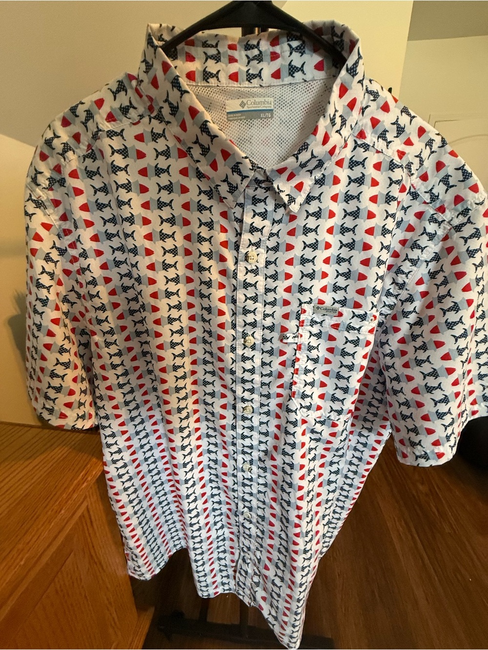 Columbia Men's Short-Sleeve Red & Navy Patterned Button-Up Shirt PFG Americana